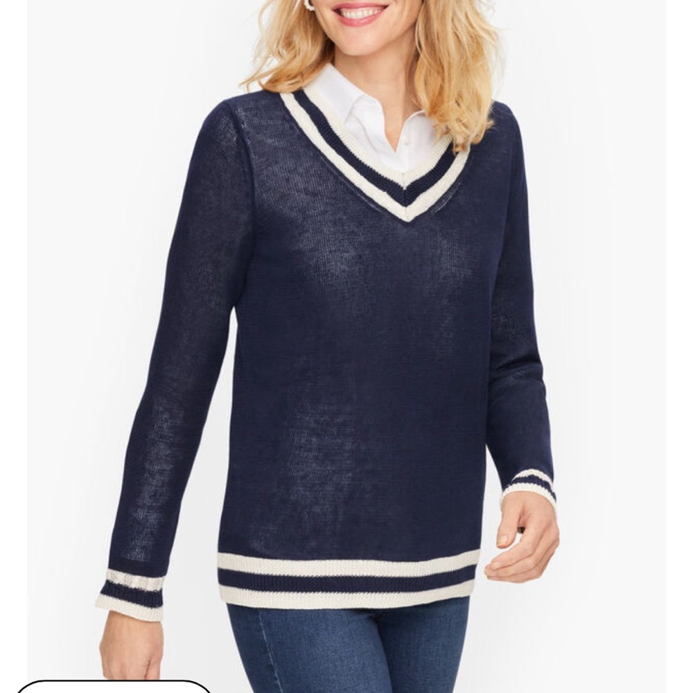 NWOT TALBOTS LIGHTWEIGHT SWEATER